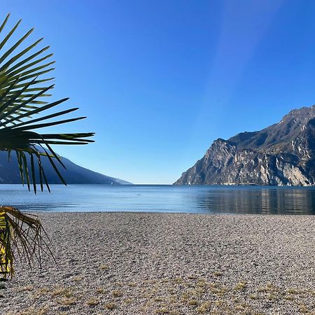 La Bougainville - Luxury Apartment Torbole Sul Garda Exterior photo