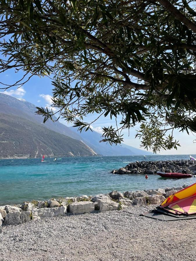 La Bougainville - Luxury Apartment Torbole Sul Garda Exterior photo